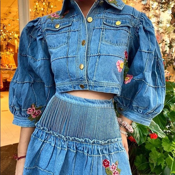 🎀 LoveShackFancy Denim Jacket - Picture 4 of 15
